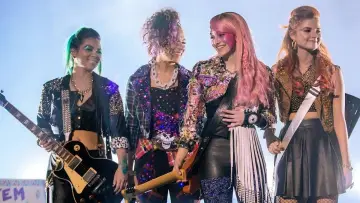Zasłona do filmu "Jem i Hologramy" #420896