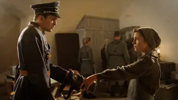 Zasłona do filmu "Matki III Rzeszy" #497968