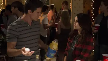 Zasłona do filmu "THE DUFF [#ta brzydka i gruba]" #263030