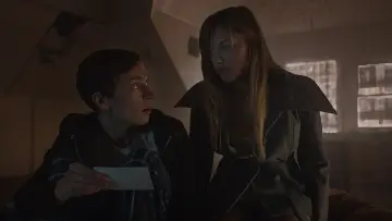 Zasłona do filmu "Coś za mną chodzi" #278694
