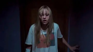 Zasłona do filmu "Coś za mną chodzi" #592659