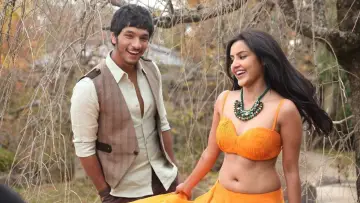 Zasłona do filmu "வை ராஜா வை" #1161326
