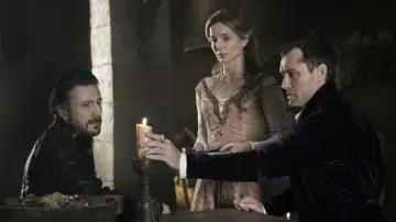 Zasłona do filmu "Król Artur: Legenda miecza" #280592