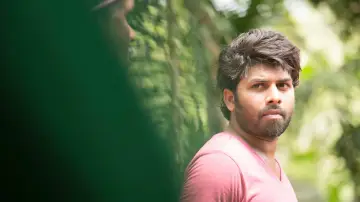 Zasłona do filmu "കൂതറ" #1150626