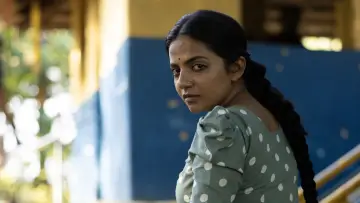 Zasłona do filmu "ഡിറ്റക്ടീവ് ഉജ്ജ്വലൻ" #856873