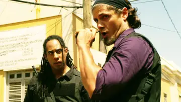 Zasłona do filmu "Falcon Rising" #293967
