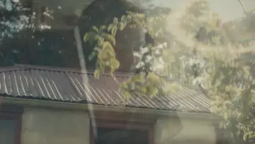 Zasłona do filmu "Światło między oceanami" #241370