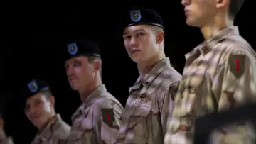 Zasłona do filmu "Najdłuższy marsz Billy