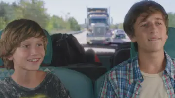 Zasłona do filmu "W nowym zwierciadle: Wakacje" #845320