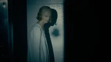 Zasłona do filmu "Opętana" #867577