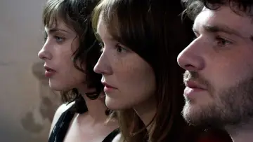 Zasłona do filmu "À trois, on y va" #1158586