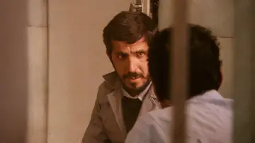 Zasłona do filmu "کلوزآپ ، نمای نزدیک" #183985