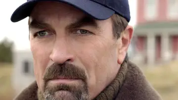 Zasłona do filmu "Zimny jak głaz" #406406