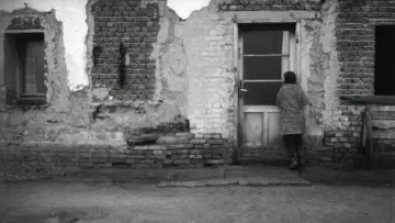 Zasłona do filmu "Szatańskie tango" #1011136