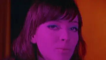 Zasłona do filmu "Kobieta jest kobietą" #220627