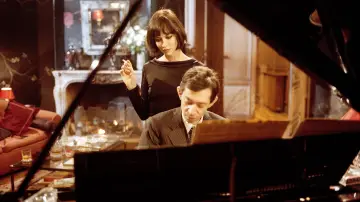 Zasłona do filmu "Gainsbourg (vie héroïque)" #252438