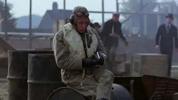 Zasłona do filmu "Nadzieja i Chwała" #422931