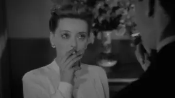 Zasłona do filmu "Trzy kamelie" #1041581