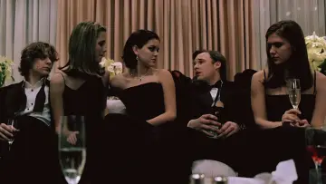 Zasłona do filmu "Naiwna" #670023
