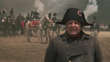 Zasłona do filmu "Waterloo" #384678