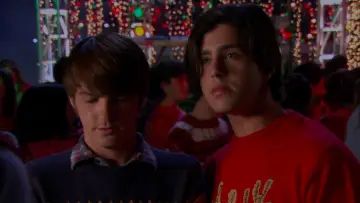 Zasłona do filmu "Wesołych Świąt, Drake i Josh" #1079038