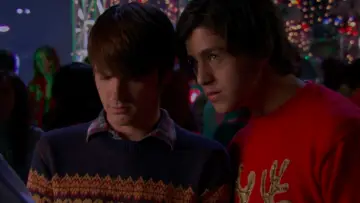 Zasłona do filmu "Wesołych Świąt, Drake i Josh" #1079043