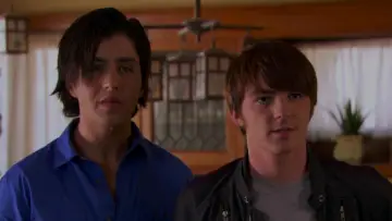 Zasłona do filmu "Wesołych Świąt, Drake i Josh" #1079055