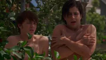 Zasłona do filmu "Wesołych Świąt, Drake i Josh" #1079066