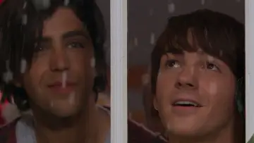 Zasłona do filmu "Wesołych Świąt, Drake i Josh" #1079121