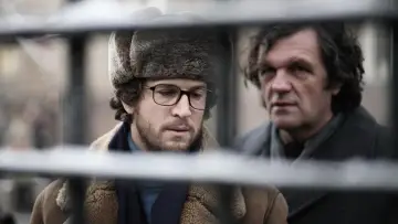 Zasłona do filmu "Kryptonim Farewell" #1866720