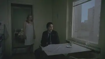 Zasłona do filmu "Pieśni z drugiego piętra" #1082079