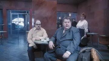 Zasłona do filmu "Pieśni z drugiego piętra" #437872