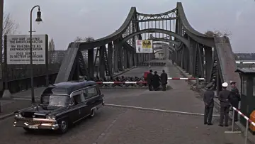 Zasłona do filmu "Pogrzeb w Berlinie" #364765