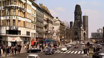 Zasłona do filmu "Pogrzeb w Berlinie" #364772