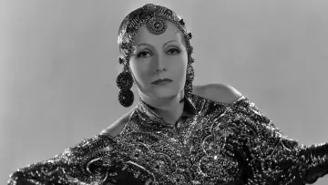 Zasłona do filmu "Mata Hari" #502099