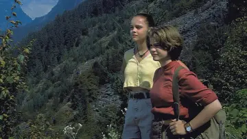 Zasłona do filmu "Gold Diggers: The Secret of Bear Mountain" #1092333