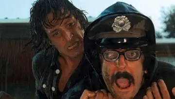 Zasłona do filmu "Cztery Muchy na Szarym Aksamicie" #998448