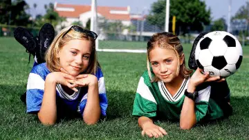 Zasłona do filmu "Mary-Kate i Ashley: Bliźniaczki na boisku" #1035755