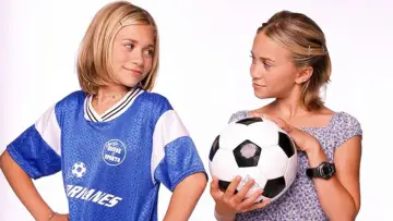 Zasłona do filmu "Mary-Kate i Ashley: Bliźniaczki na boisku" #1035756