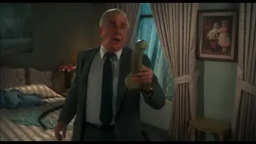 Zasłona do filmu "Naga broń: Z akt Wydziału Specjalnego" #1630250