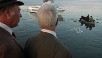 Zasłona do filmu "Naga broń: Z akt Wydziału Specjalnego" #637859