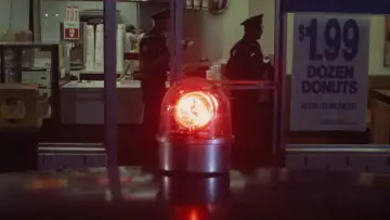 Zasłona do filmu "Naga broń: Z akt Wydziału Specjalnego" #637864