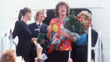 Zasłona do filmu "Naga broń: Z akt Wydziału Specjalnego" #637919