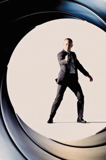 Plakat do filmu "Skyfall" #588036
