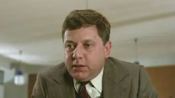 Zasłona do filmu "Drugi tragiczny film o Fantozzim" #1538229