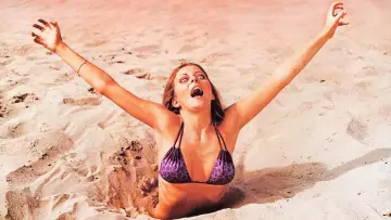Zasłona do filmu "Blood Beach" #462586