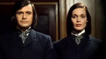 Zasłona do filmu "Dr. Jekyll & Sister Hyde" #432757