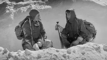 Zasłona do filmu "The Abominable Snowman" #1839935