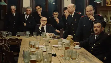 Zasłona do filmu "Pali się, moja panno" #456550