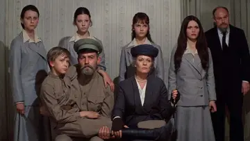 Zasłona do filmu "Mikołaj i Aleksandra" #421203